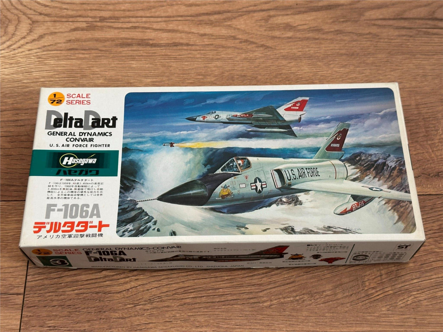 Hasegawa Model Aircraft Kit - 1:72 General Dynamics Corvair Delta Dart F106-A