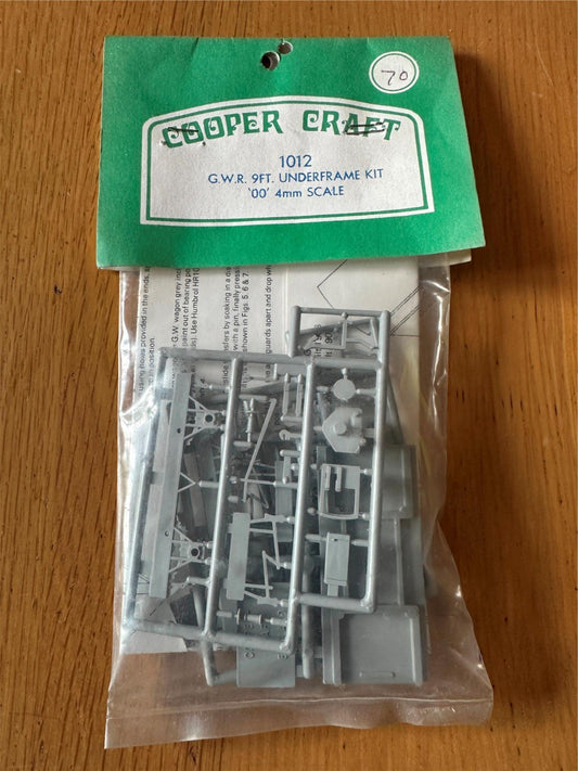 Copper Craft  1:76 Plastic Model Kit 1012 - 9ft Underframe Kit