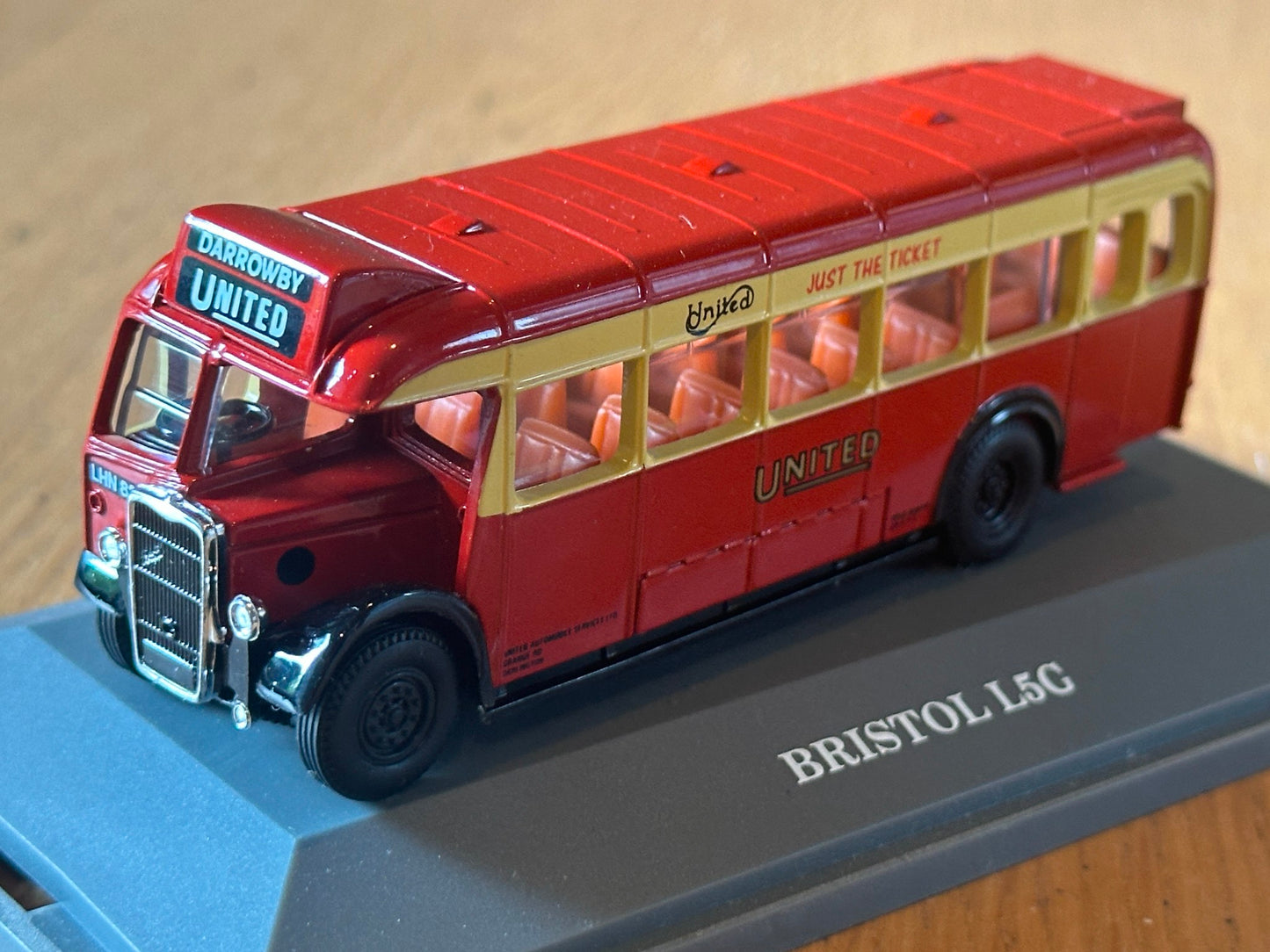 Corgi 97855 - 1:76 Bristol L5G Single Deck Bus. United Automobile Services