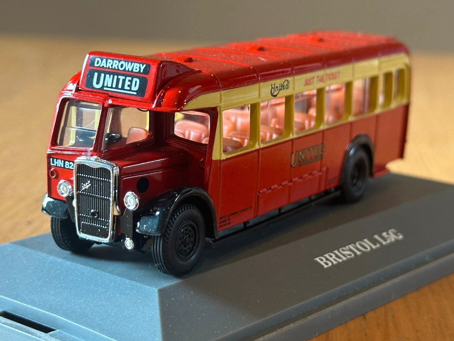 Corgi 97855 - 1:76 Bristol L5G Single Deck Bus. United Automobile Services