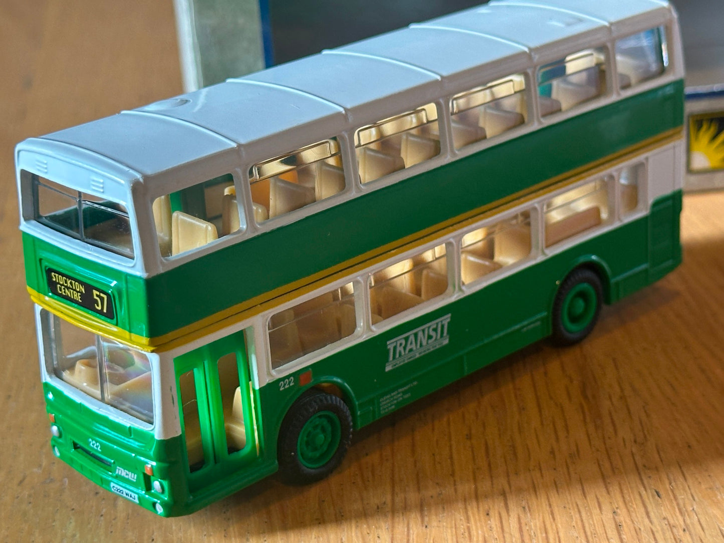 Corgi Sunbeam 97802 - 1:76 97802 MCW Metrobus 'Cleveland Transit' - Route 222