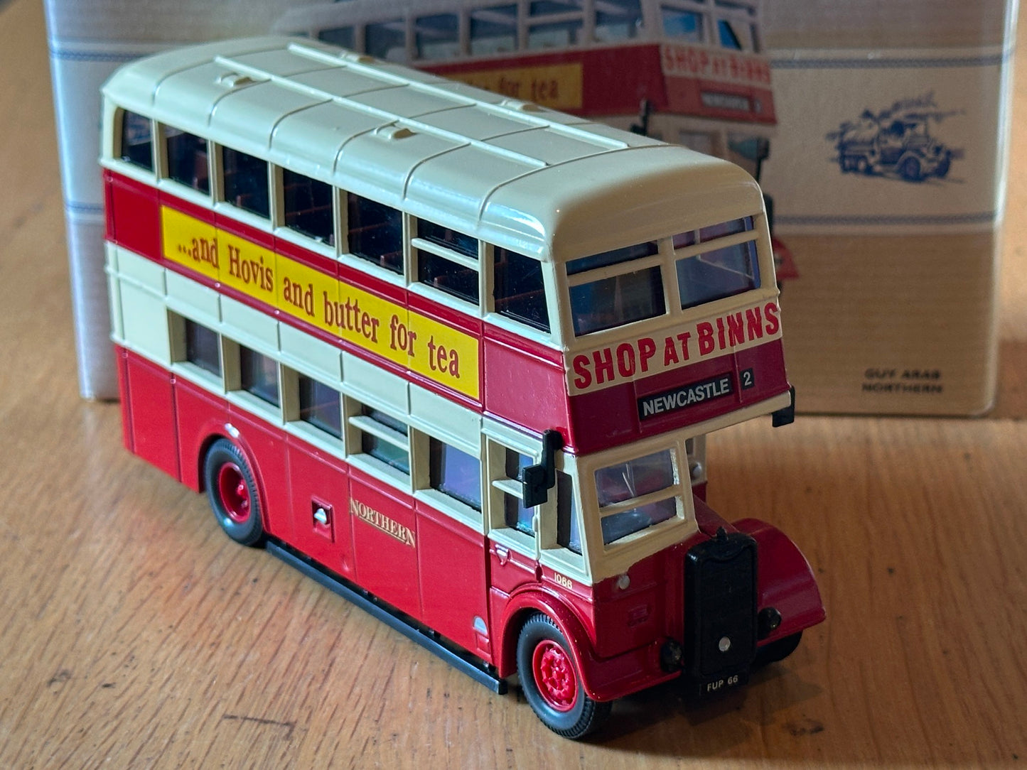 Corgi 97206 1:50 Guy Arab Northern - 80th Anniversary