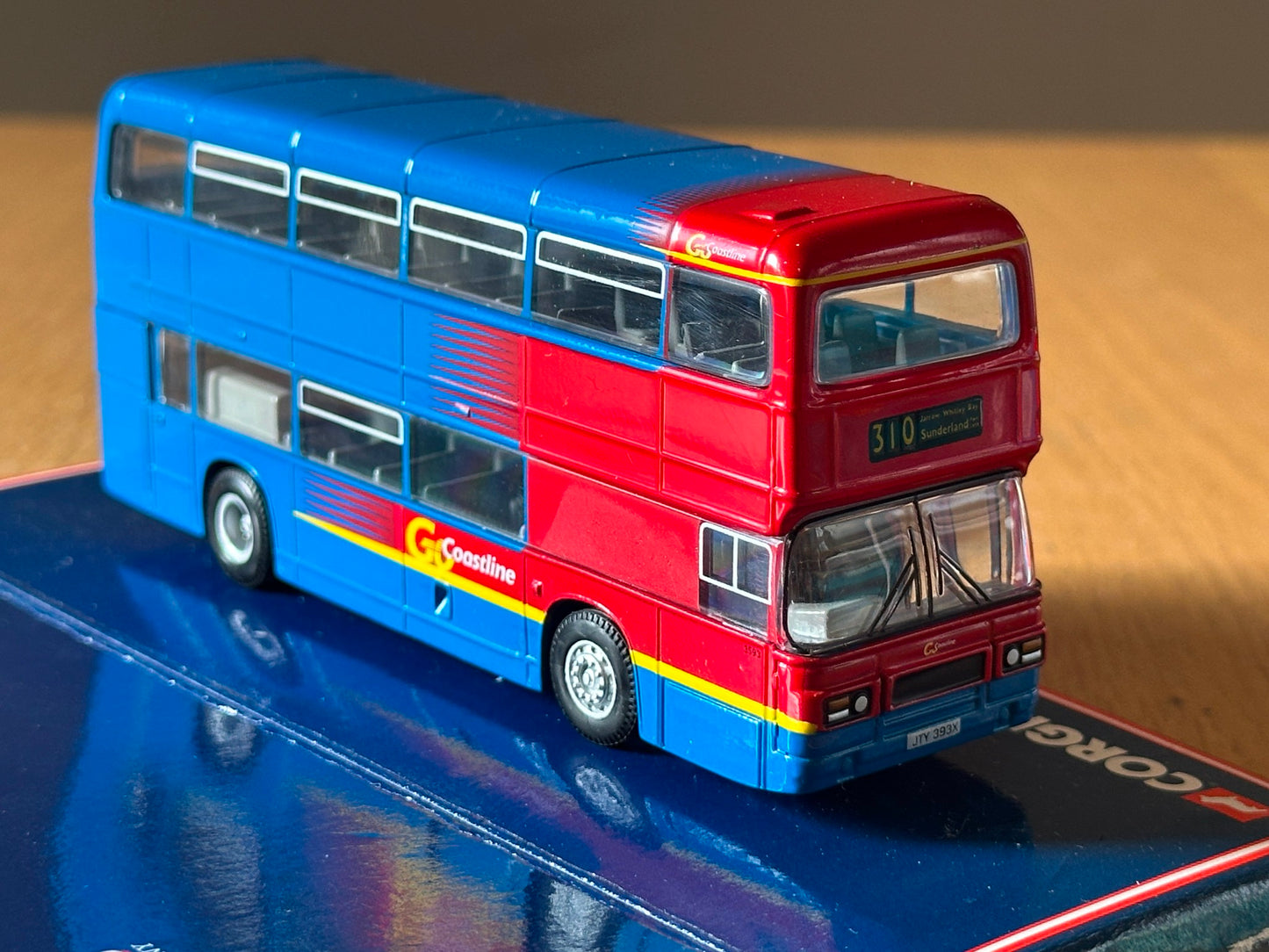 Corgi Sunbeam 43609 - 1:76 Pallatine Bus II Go North East Coastline