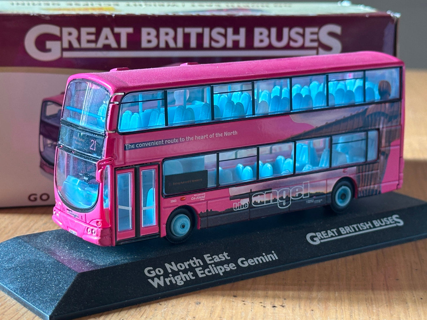Original Omnibus/GBB 1:76 Wright Eclipse Gemini - Go North East Bus.
