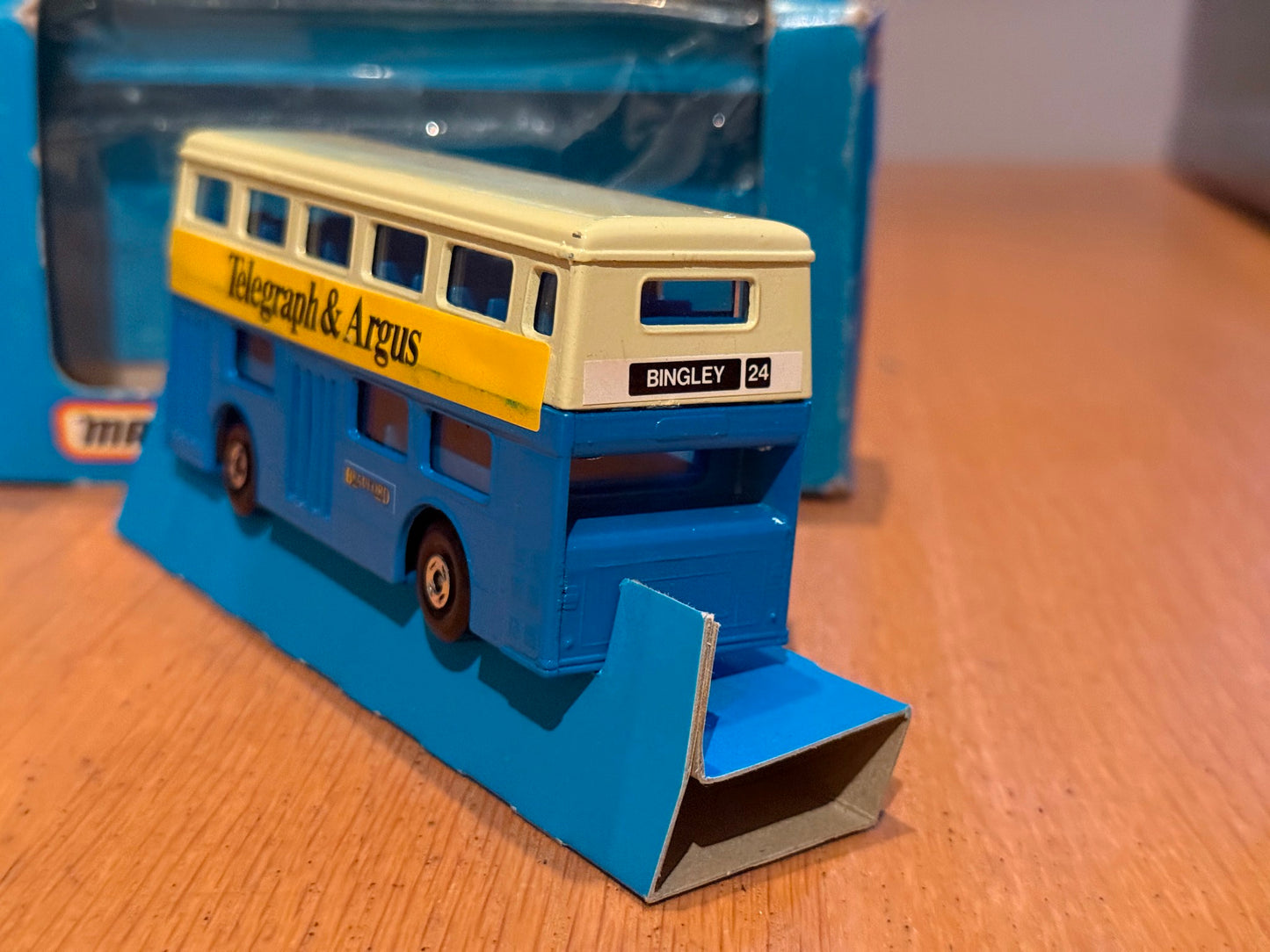 Matchbox Diecast Superkings K15 Bus - Bradford - Telegraph & Argus
