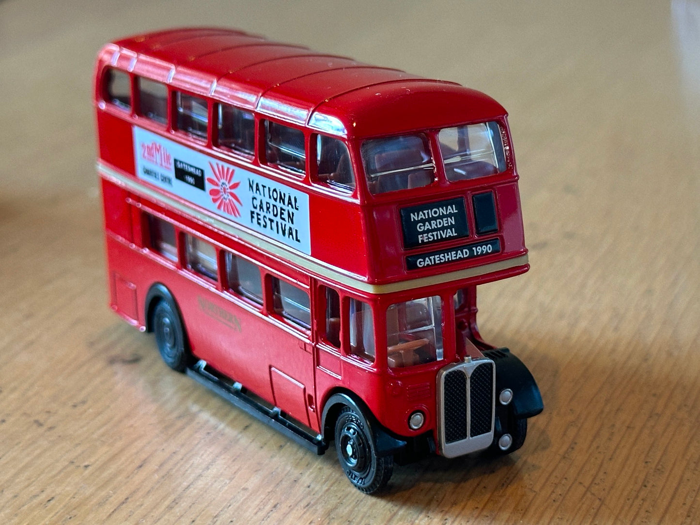 EFE E10904- 1:76 AEC Regent Bus - National Garden Festival Gateshead 1990