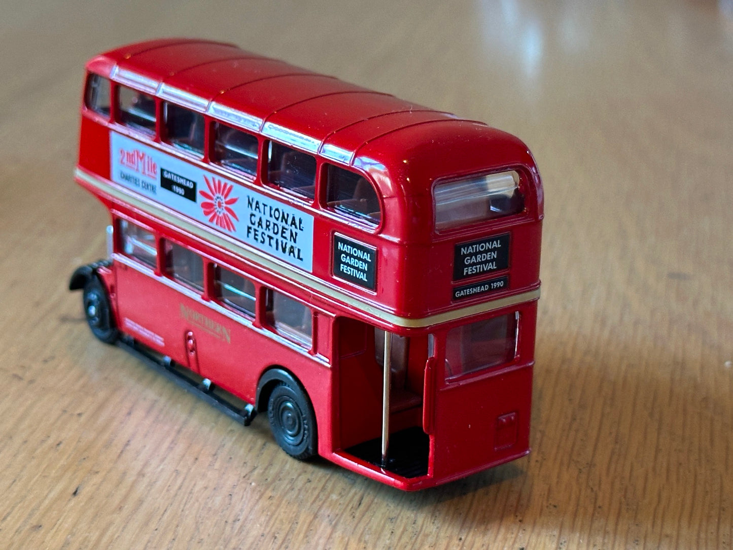 EFE E10904- 1:76 AEC Regent Bus - National Garden Festival Gateshead 1990