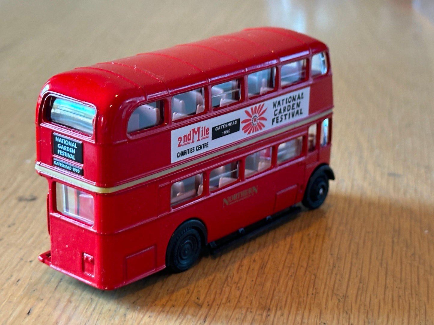 EFE E10904- 1:76 AEC Regent Bus - National Garden Festival Gateshead 1990