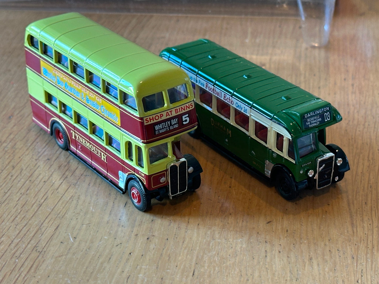 Corgi Original Omnibus 97097 - 1:76 Bridges & Spires Twin Pack (Figures missing)
