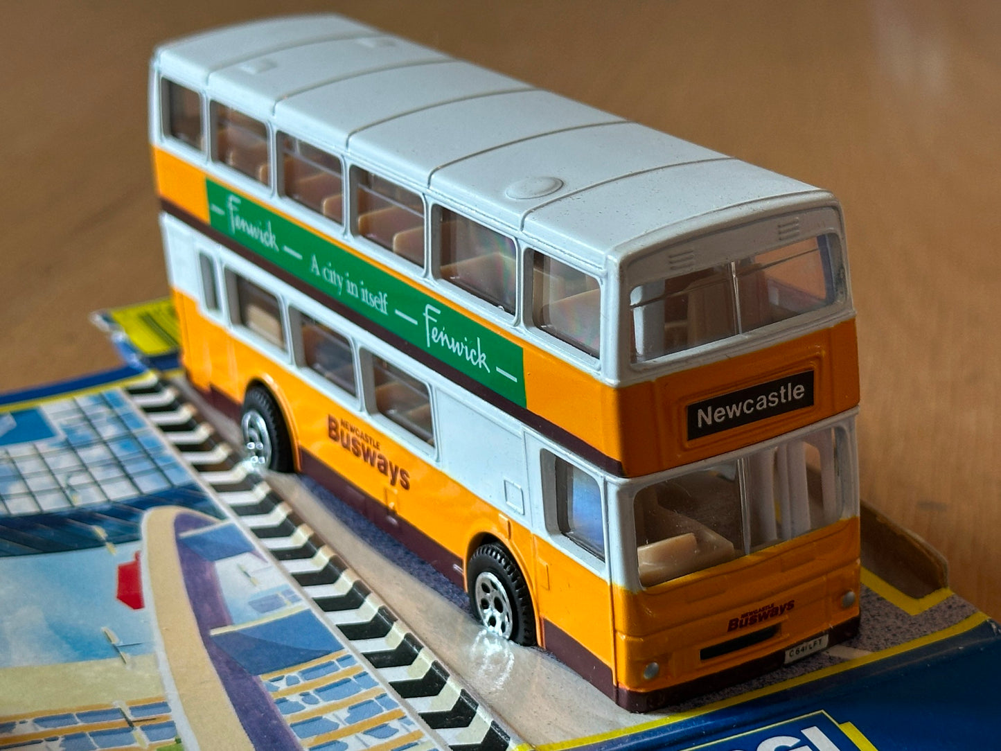 Corgi 91857 - 1:64 MCW Metrobus - Newcastle Busways / Fenwick