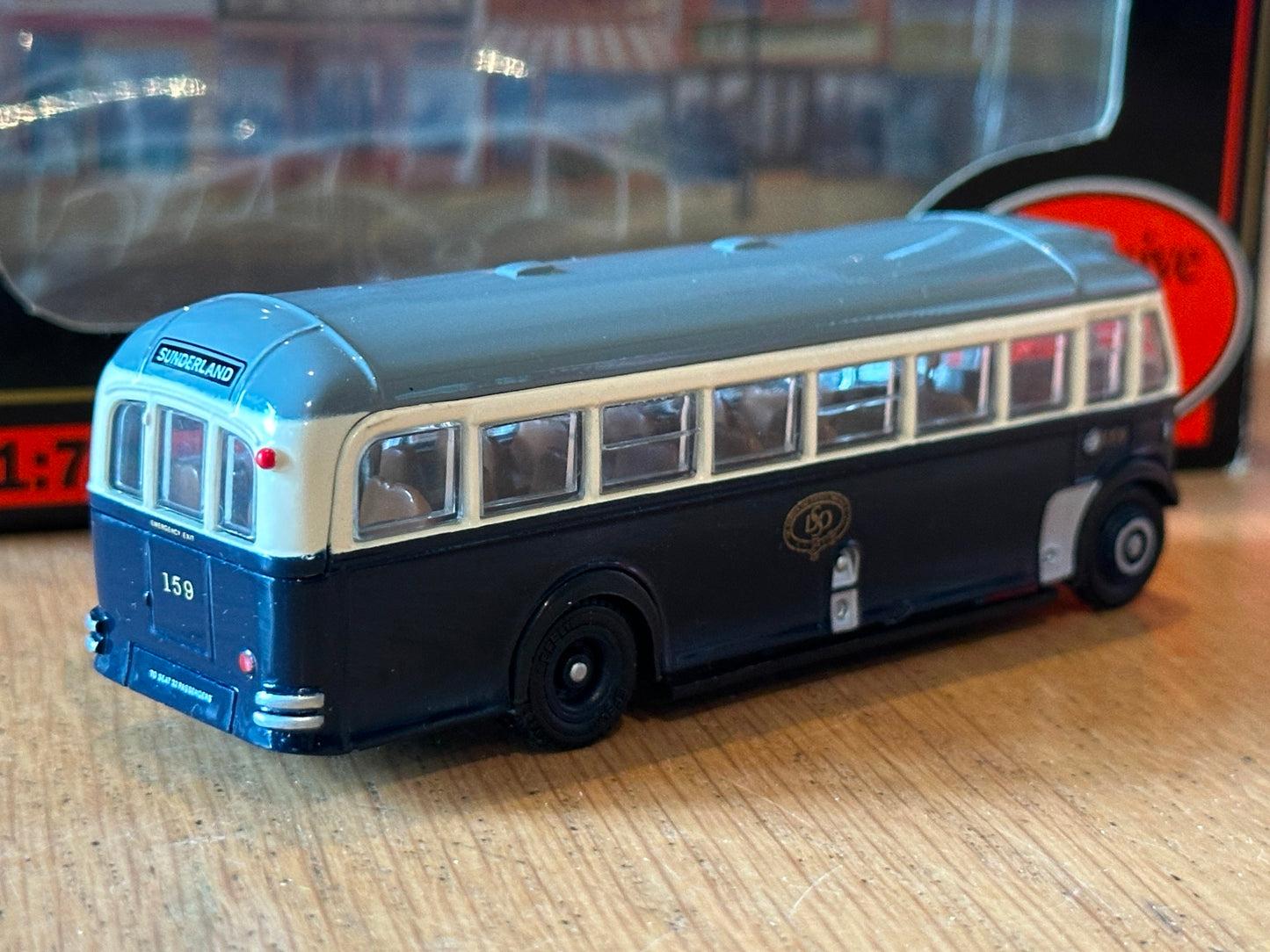 EFE 18302 - 1:76 Leyland TS8 Tiger Type A Sunderland District Diecast Model Bus