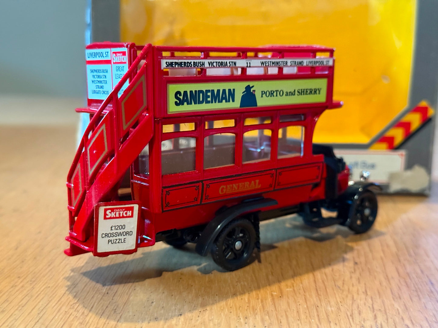 Corgi Classics C858: 1:43 Thornycroft Bus