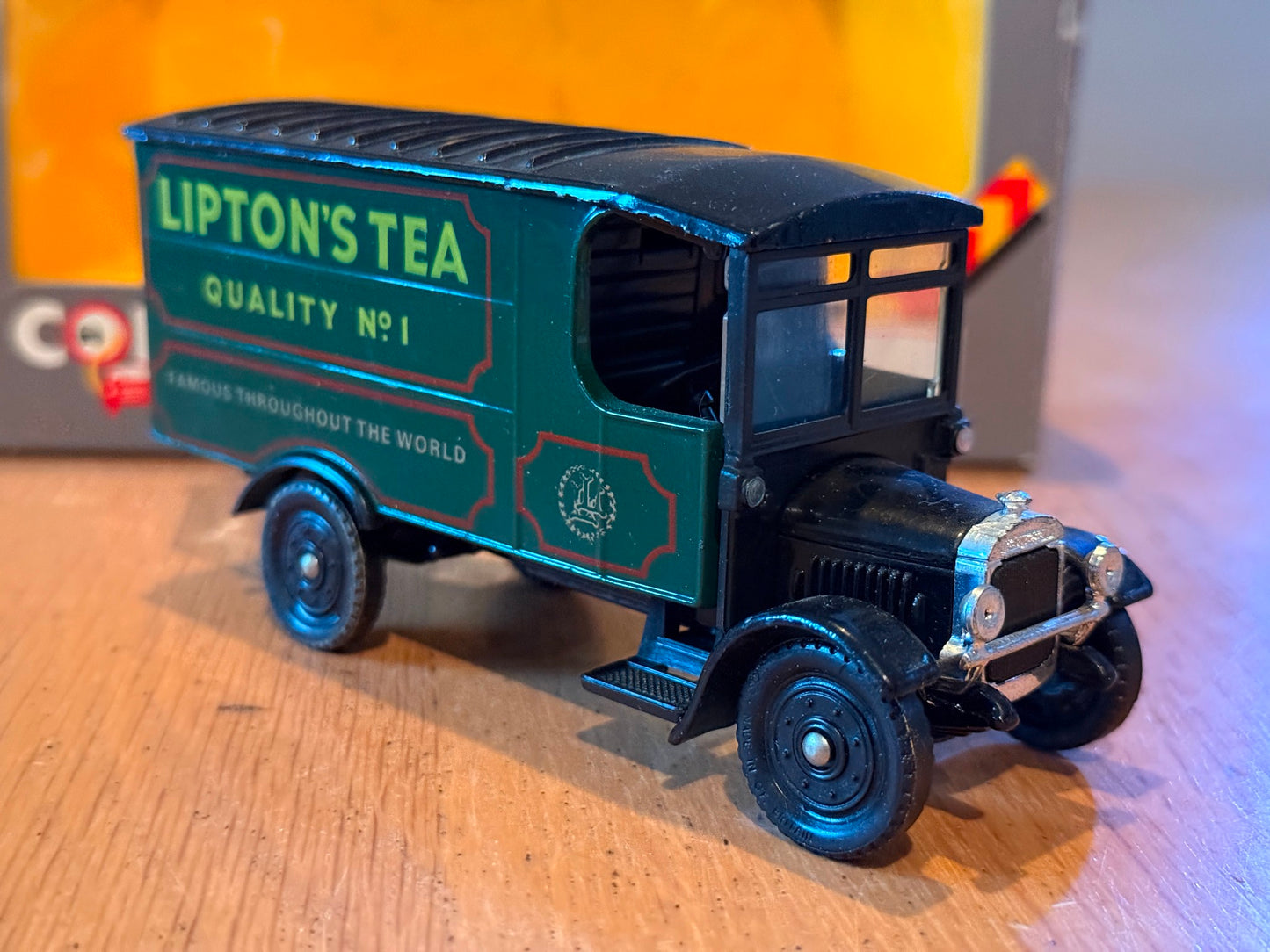 Corgi Classics 97100: 1:50 1929 Thornycroft - Lipton's Tea