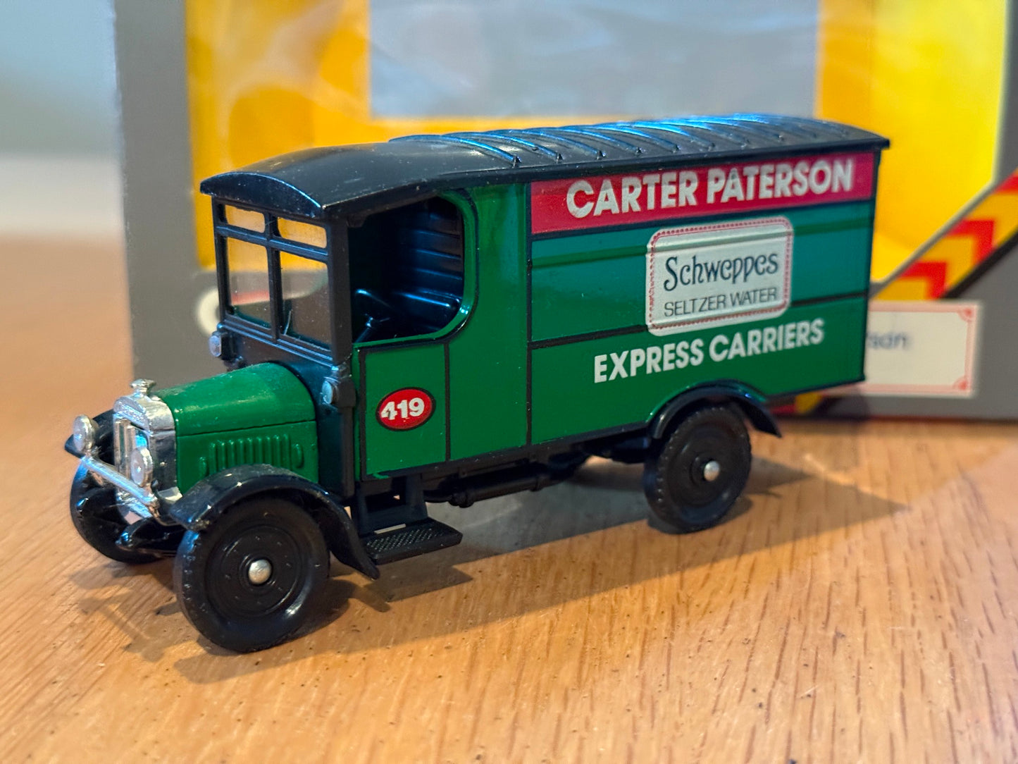 Corgi Classics C842: 1:50 1929 Thornycroft Van - Carter Paterson