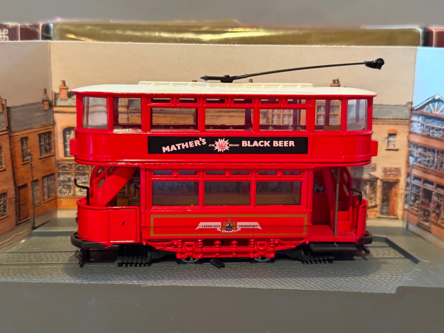 Corgi Tramlines OO Gauge 1:76 C992/1 Leeds City Transport