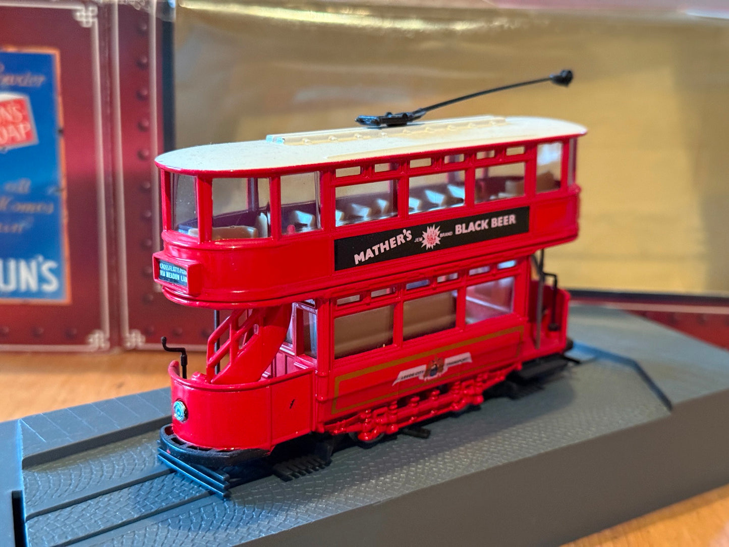 Corgi Tramlines OO Gauge 1:76 C992/1 Leeds City Transport