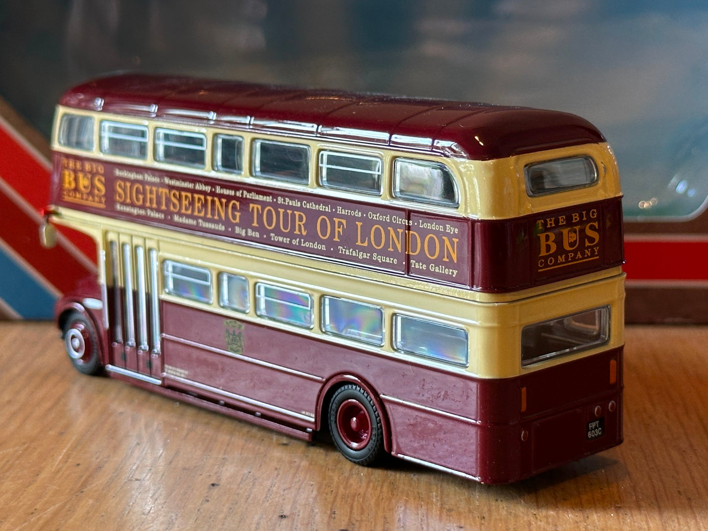 EFE 32104 - 1:76 RMF Routemaster - Big Bus Company