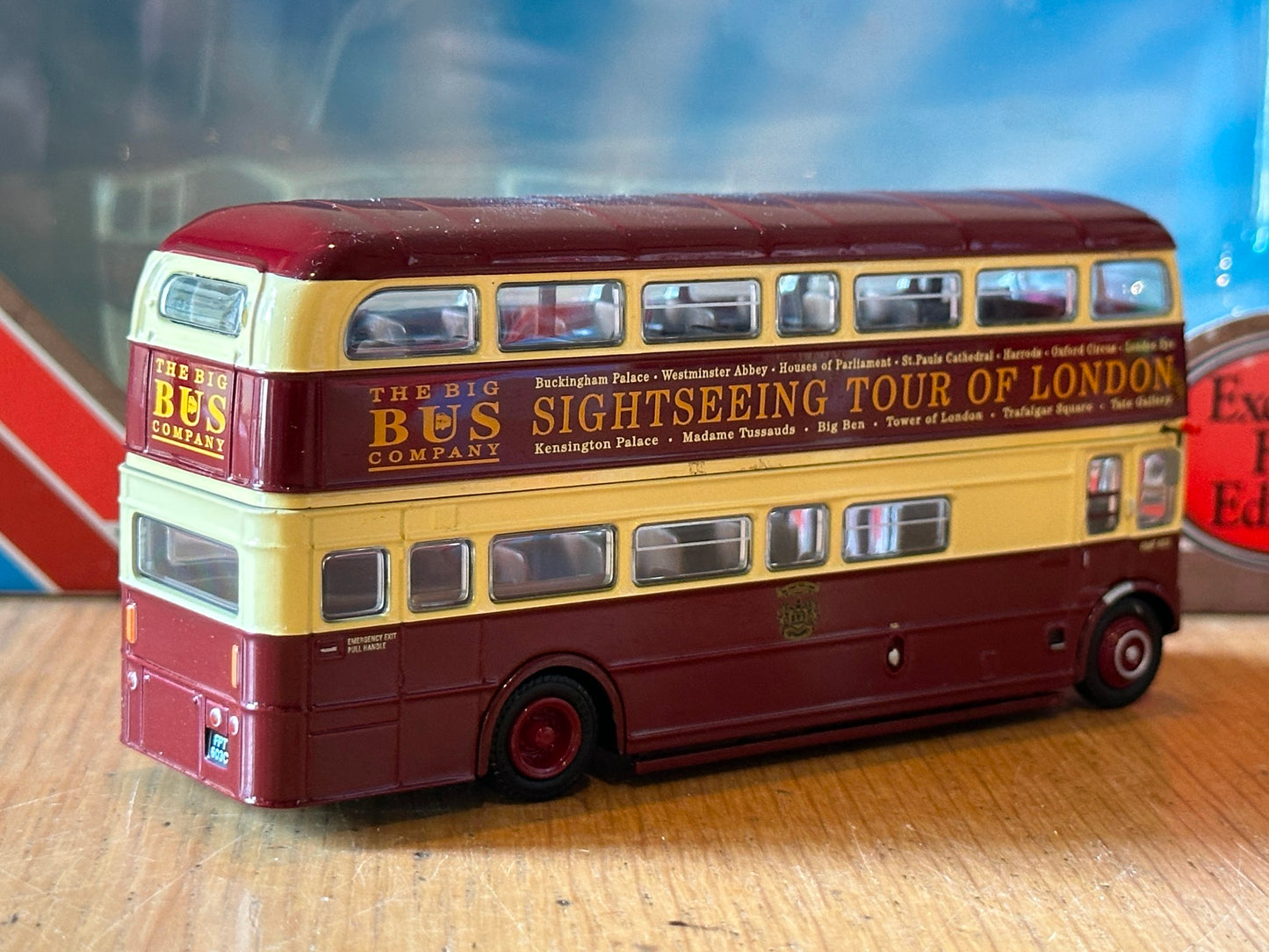 EFE 32104 - 1:76 RMF Routemaster - Big Bus Company