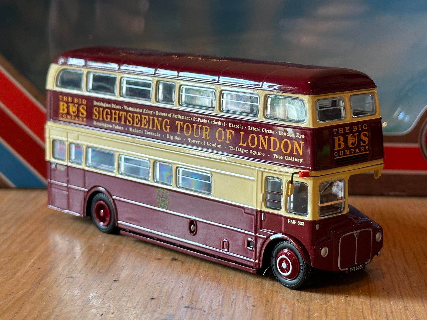 EFE 32104 - 1:76 RMF Routemaster - Big Bus Company
