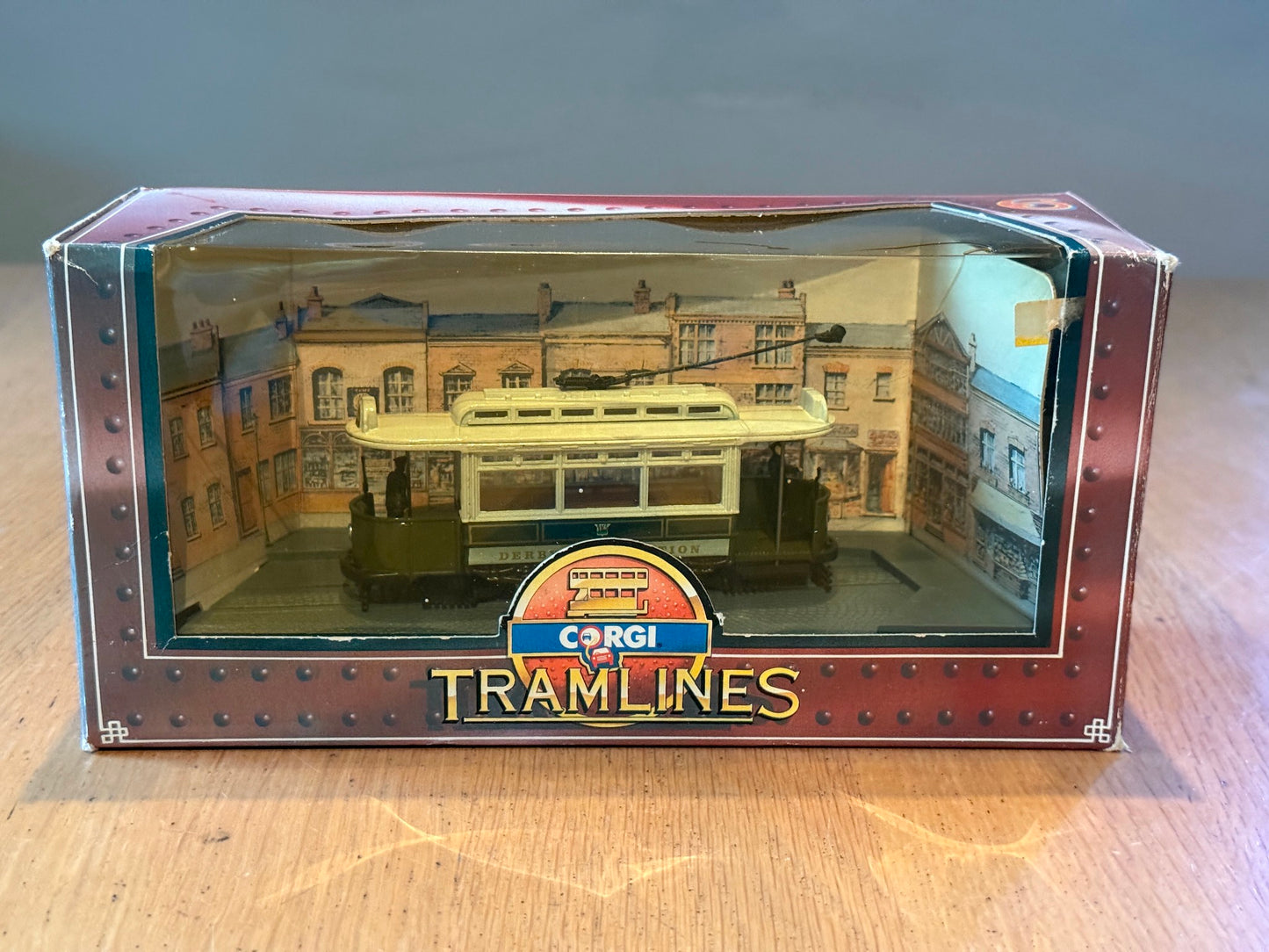 Corgi Tramlines OO Gauge 1:76 C990/3 Derby Corporation Tram