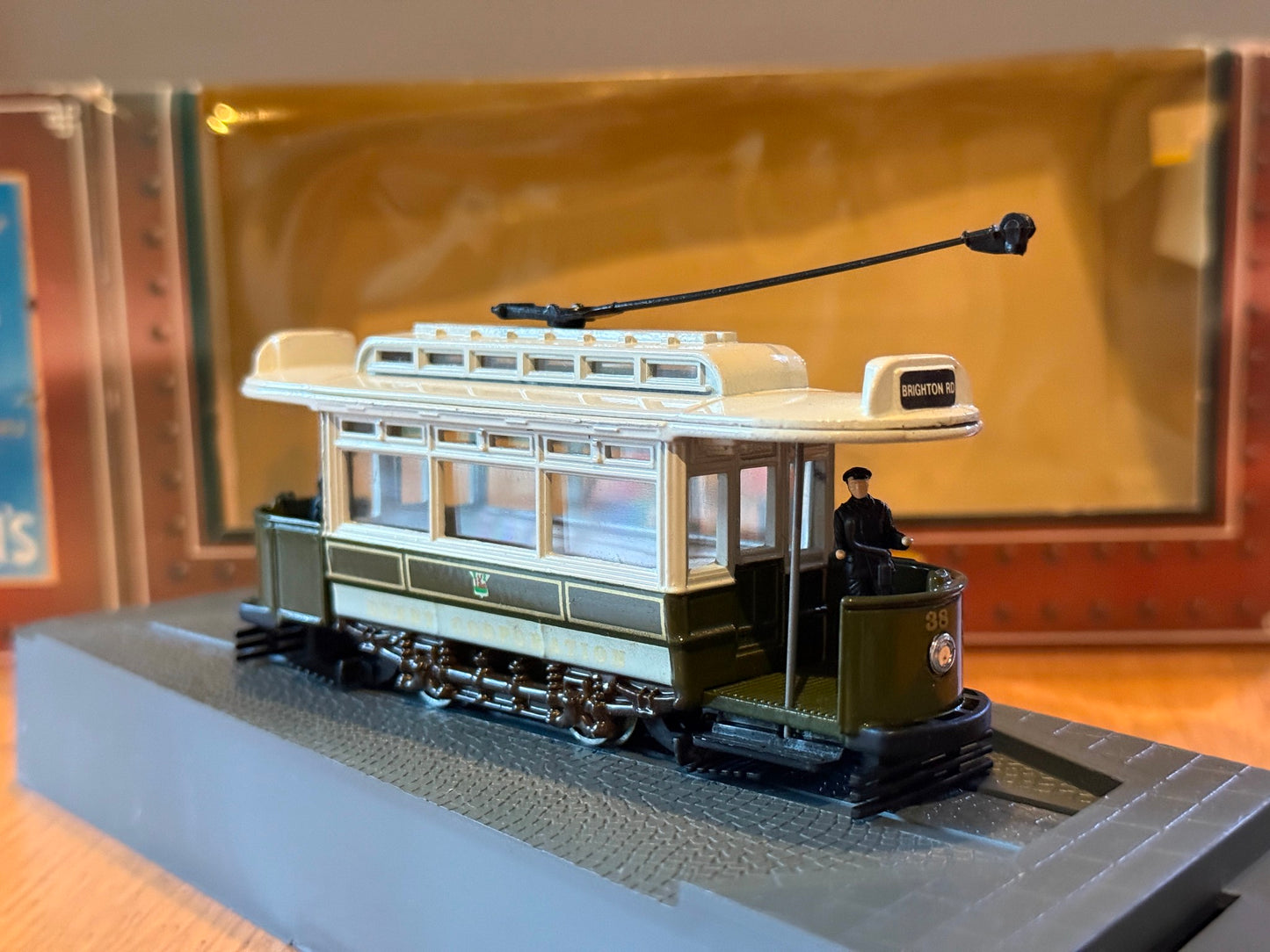Corgi Tramlines OO Gauge 1:76 C990/3 Derby Corporation Tram