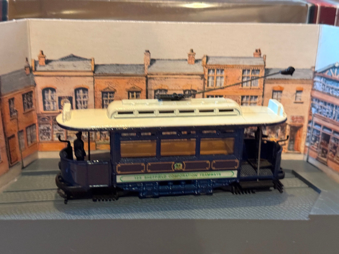 Corgi Tramlines OO Gauge 1:76 C990/2 Sheffield Corporation Tram