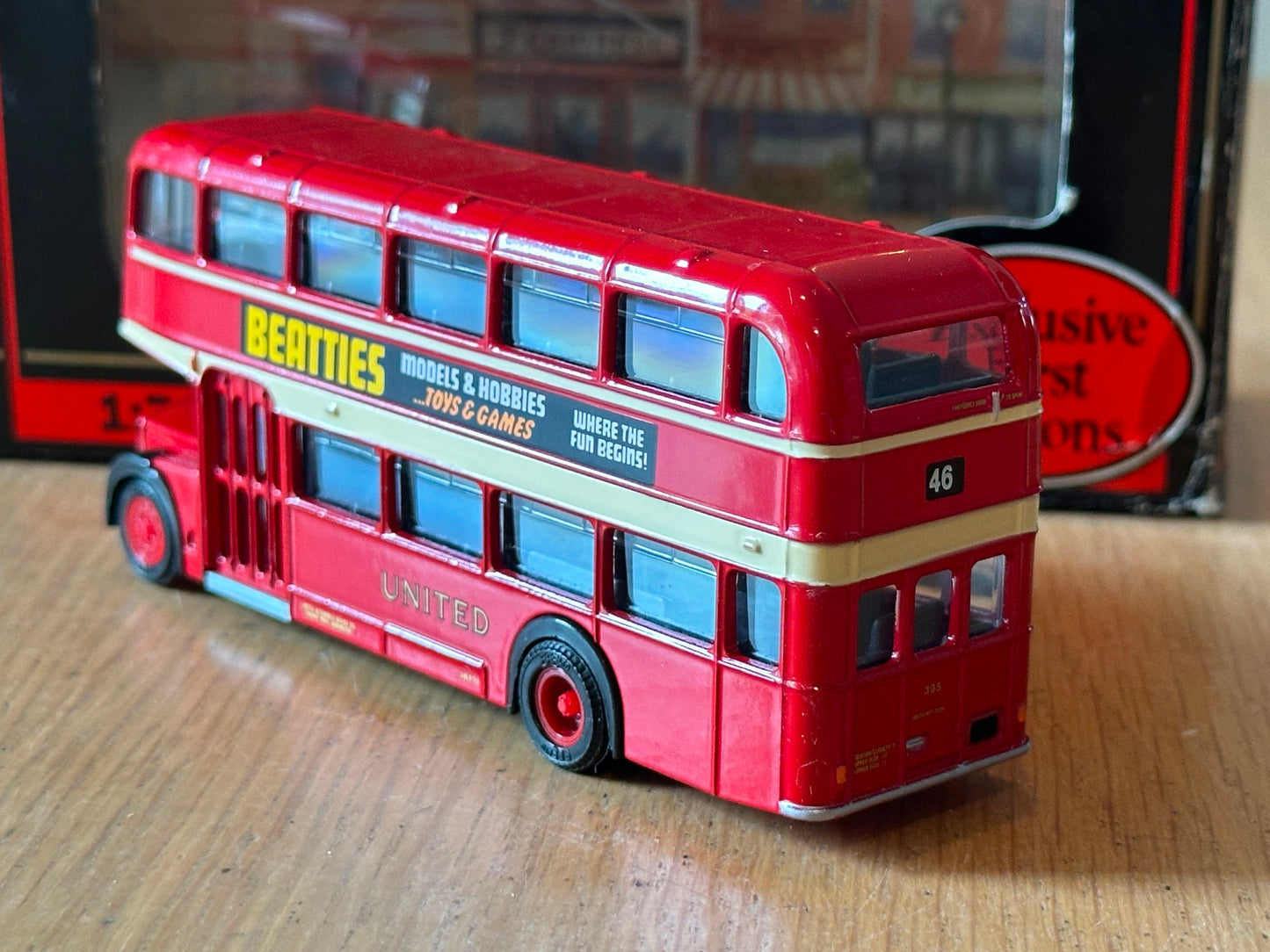 EFE 14102 - 1:76 OO Gauge United (Darlington) Bristol FLF Lodekka