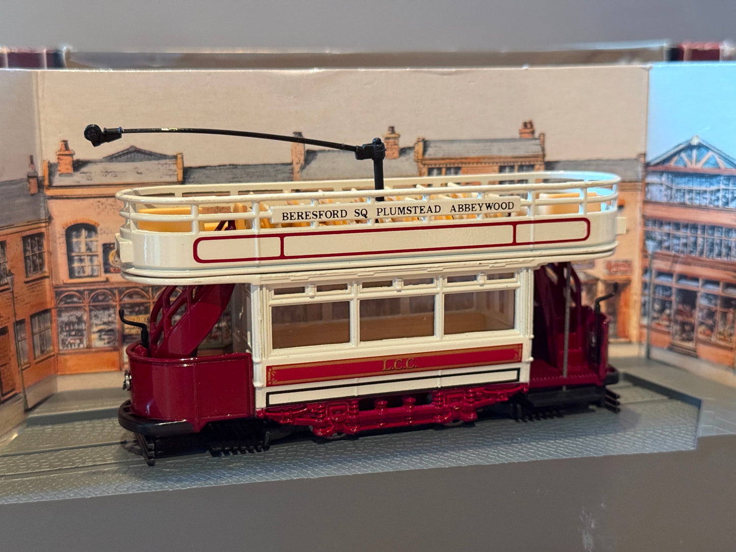 Corgi Tramlines OO Gauge 1:76 C991/1 London County Council Tram