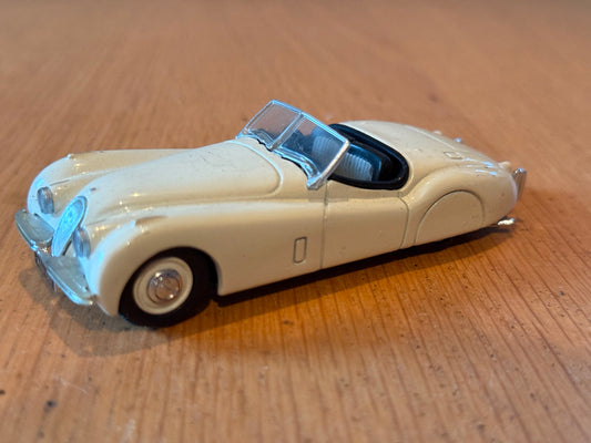 Corgi Classic Models 1:43 96042 - Jaguar XK120