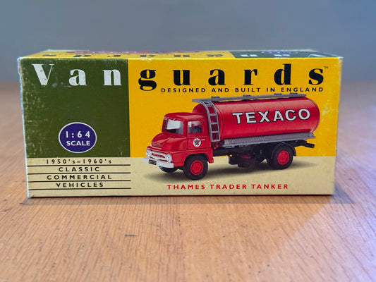 Corgi Vanguards 1:64 Bedford 'S' Type Tanker - Texaco