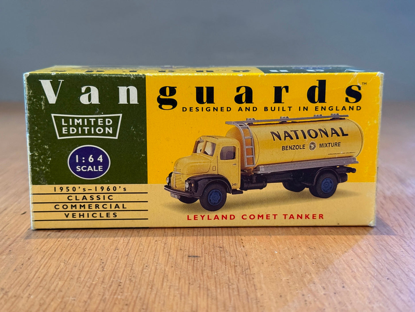 Corgi Vanguards 1:64 Leyland Comet Tanker - National Benzole Mixture