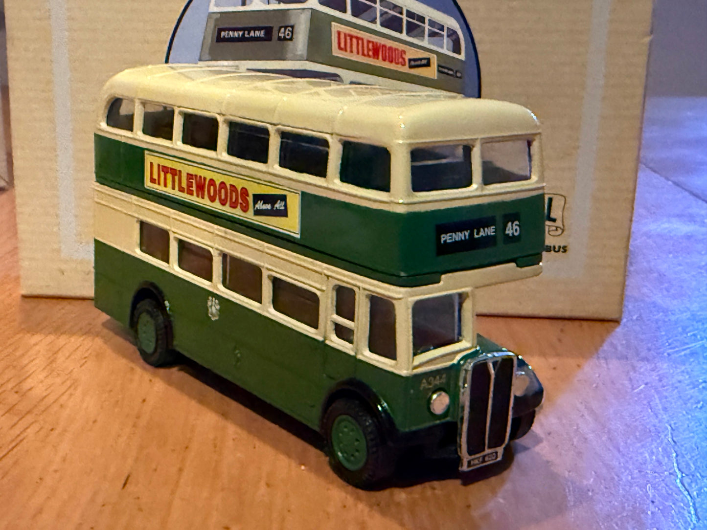 Corgi Classics 96983: 1:64 AEC Regent Bus - Penny Lane, Liverpool