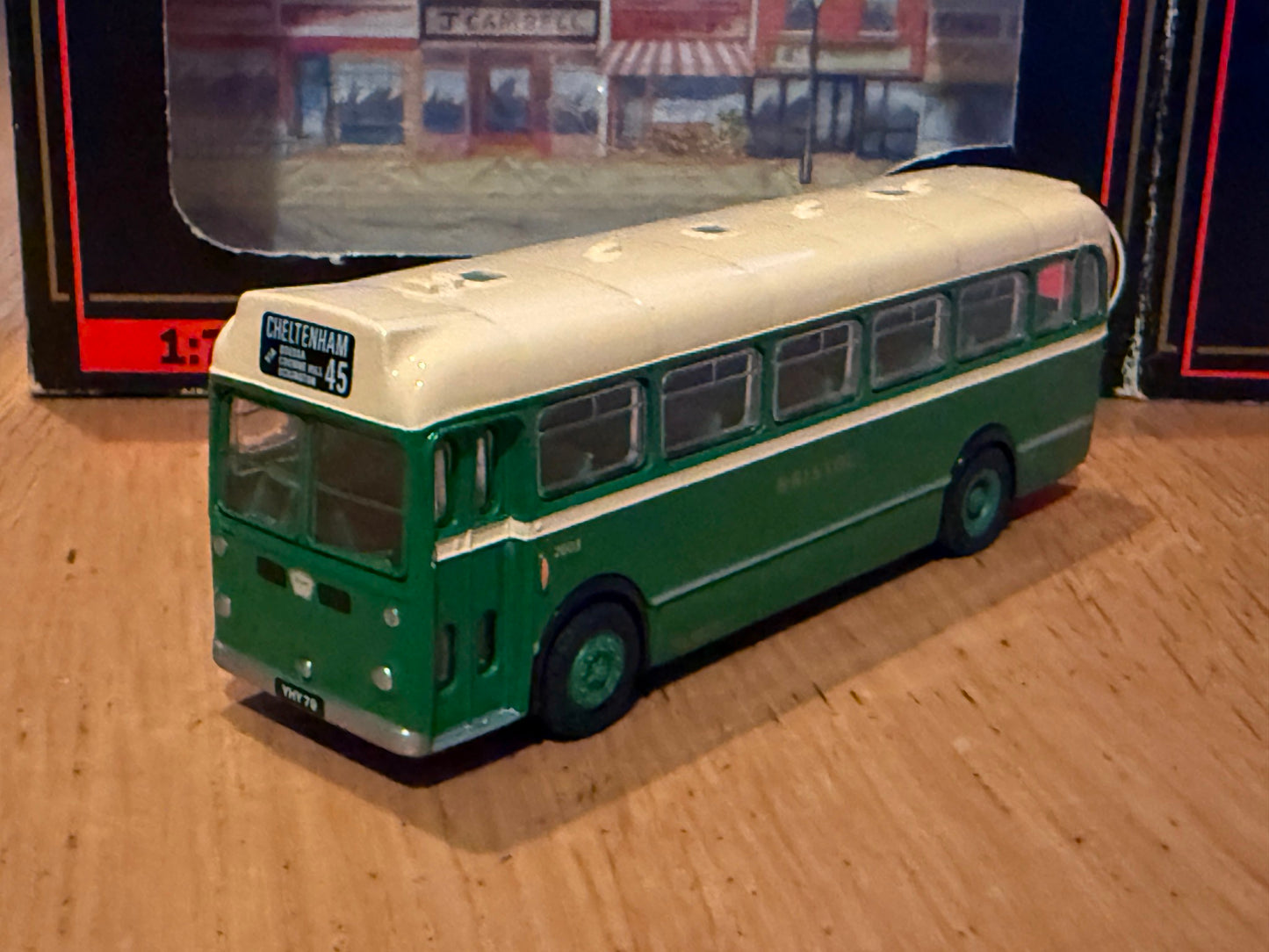 EFE 16311 - 1:76 Bristol LS ECW Single Deck Bus