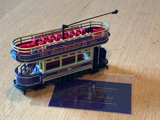 Corgi CC25902 Queen Elizabeth II Golden Jubilee Special Edition 1952-2002