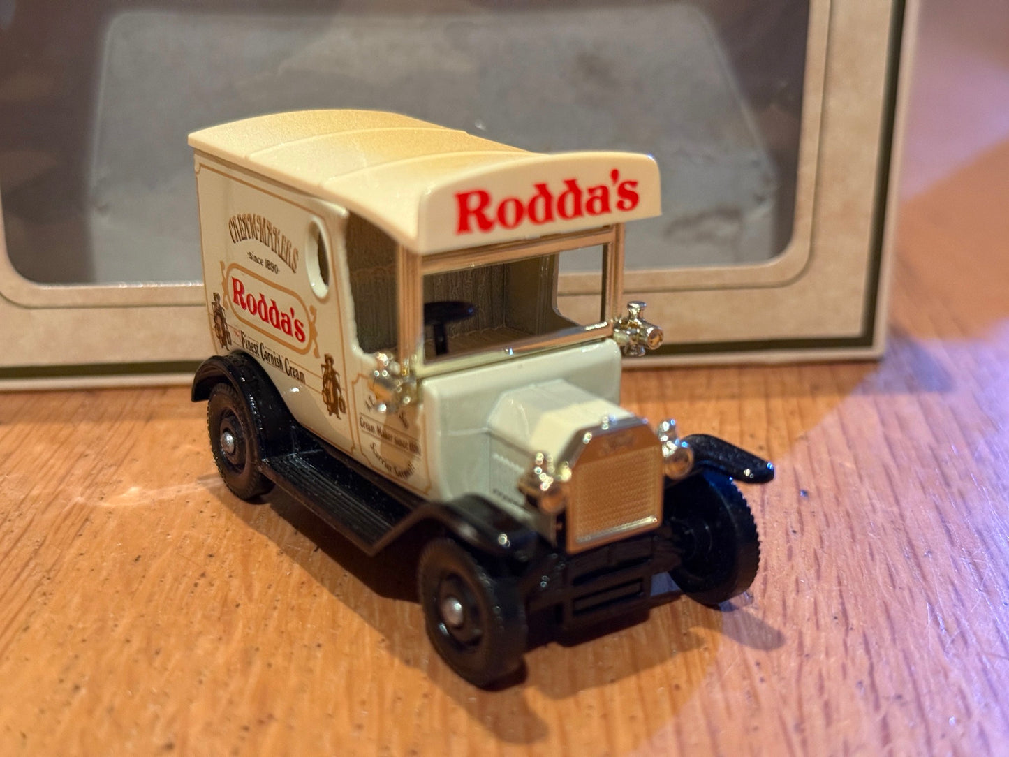 Lledo Days Gone LP06282 -Model T Ford Van, Rodda’s Finest Cornish Cream 100 Yrs