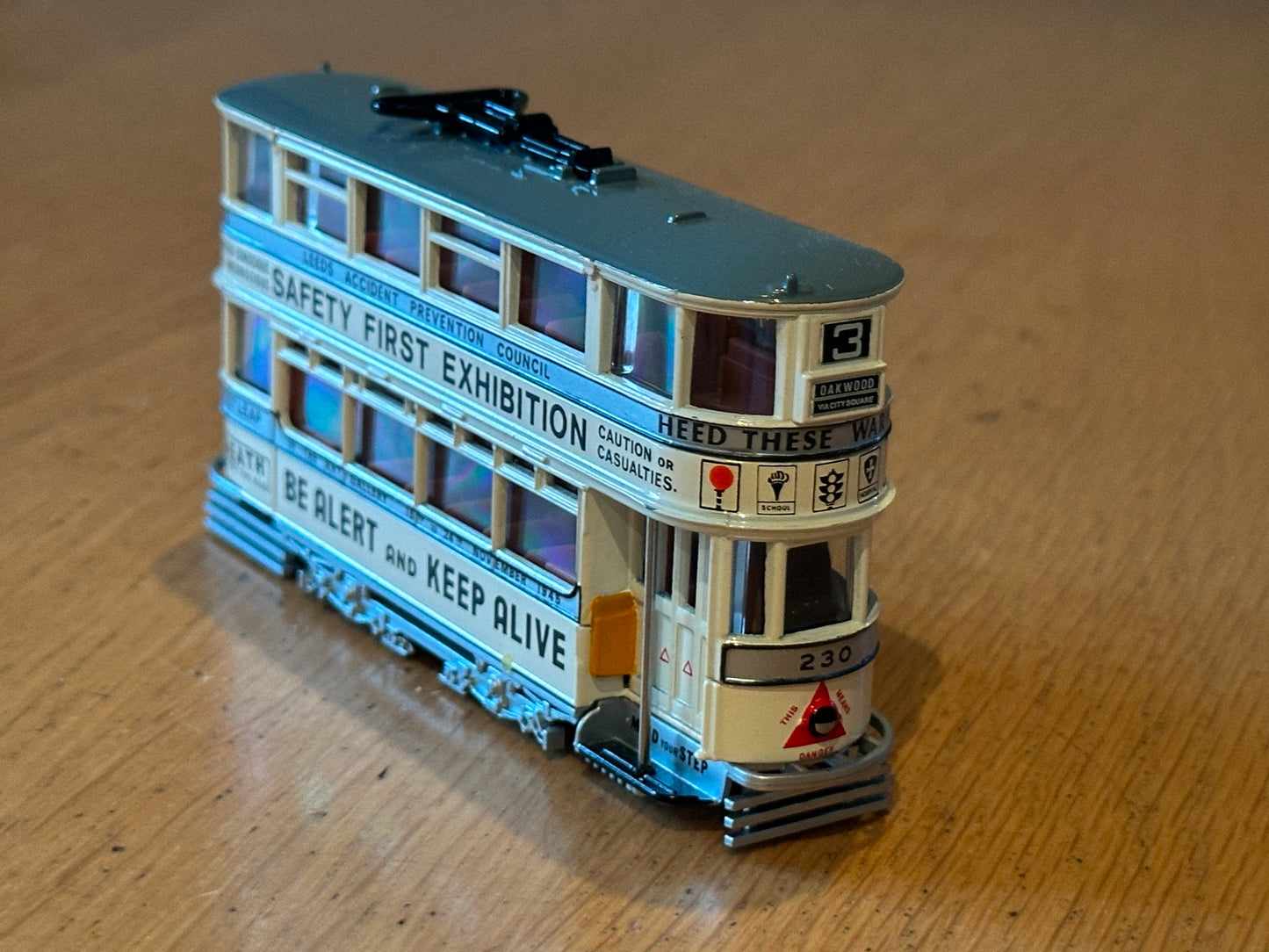 EFE 13405 1:76 Horsefield Tram - Leeds City Transport