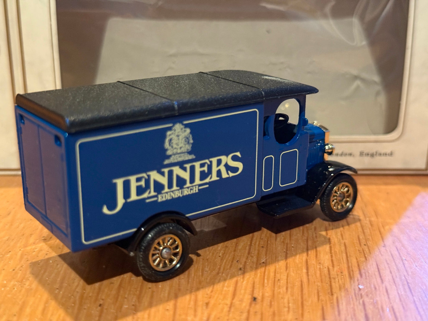 Lledo Days Gone - Jenners 1930s Truck - Very rare