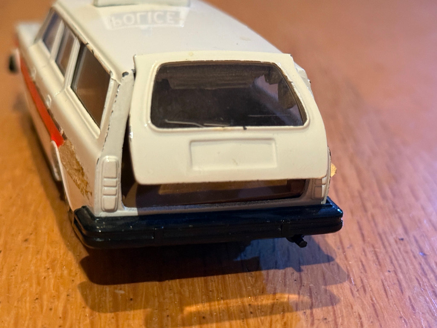 Dinky Toys 243 - Volvo Police Car