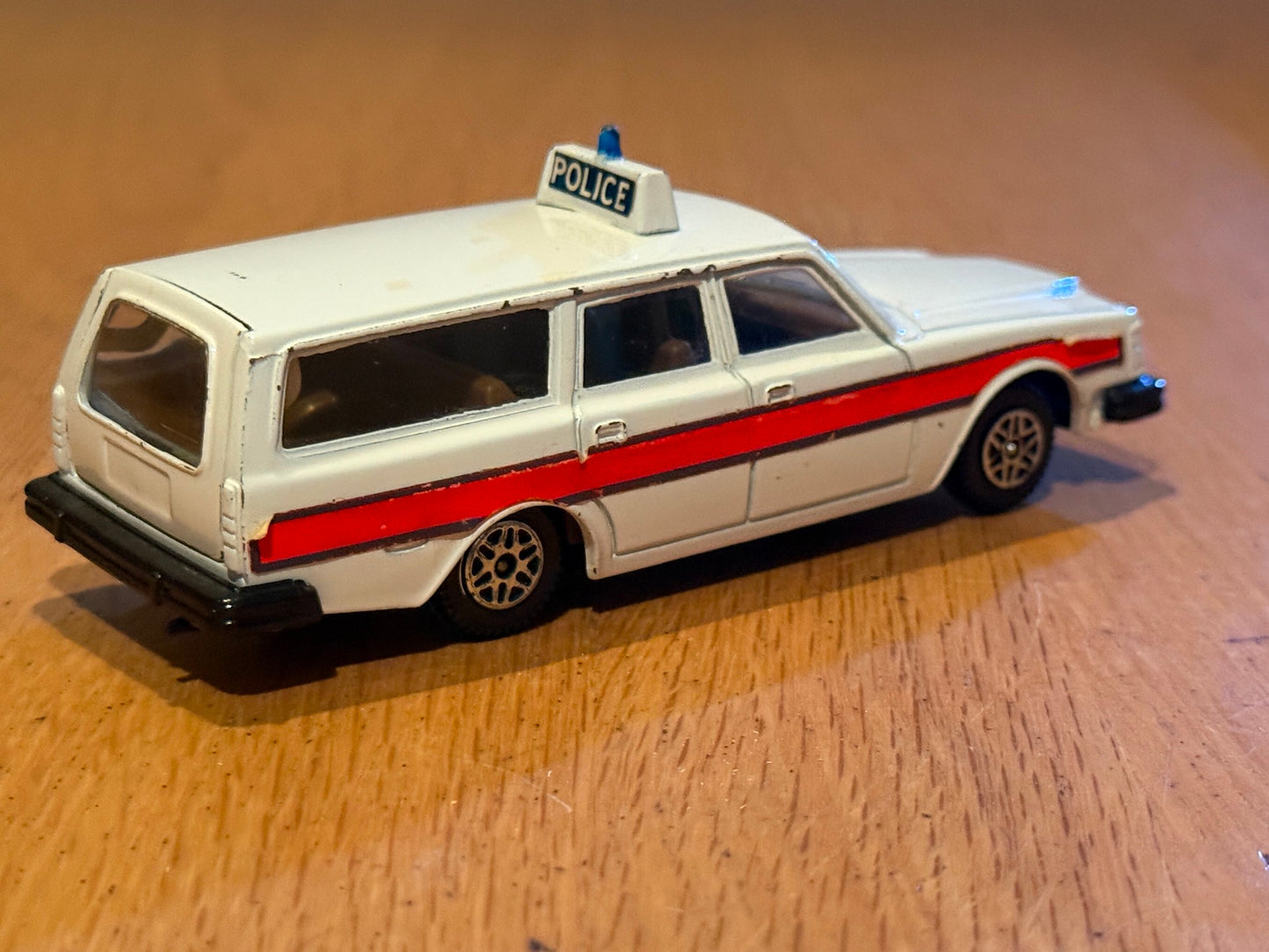 Dinky Toys 243 - Volvo Police Car