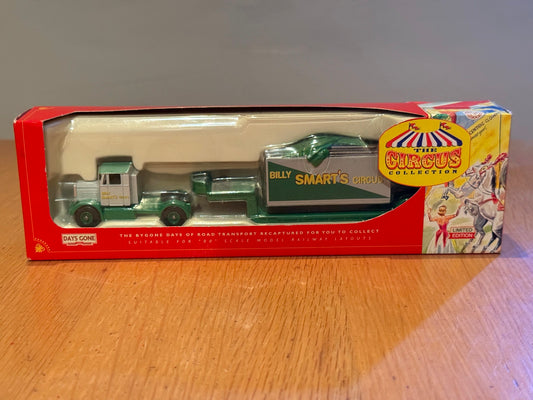 Days Gone Circus Collection DG112004 - Billy Smart's Scammell & Low Loader