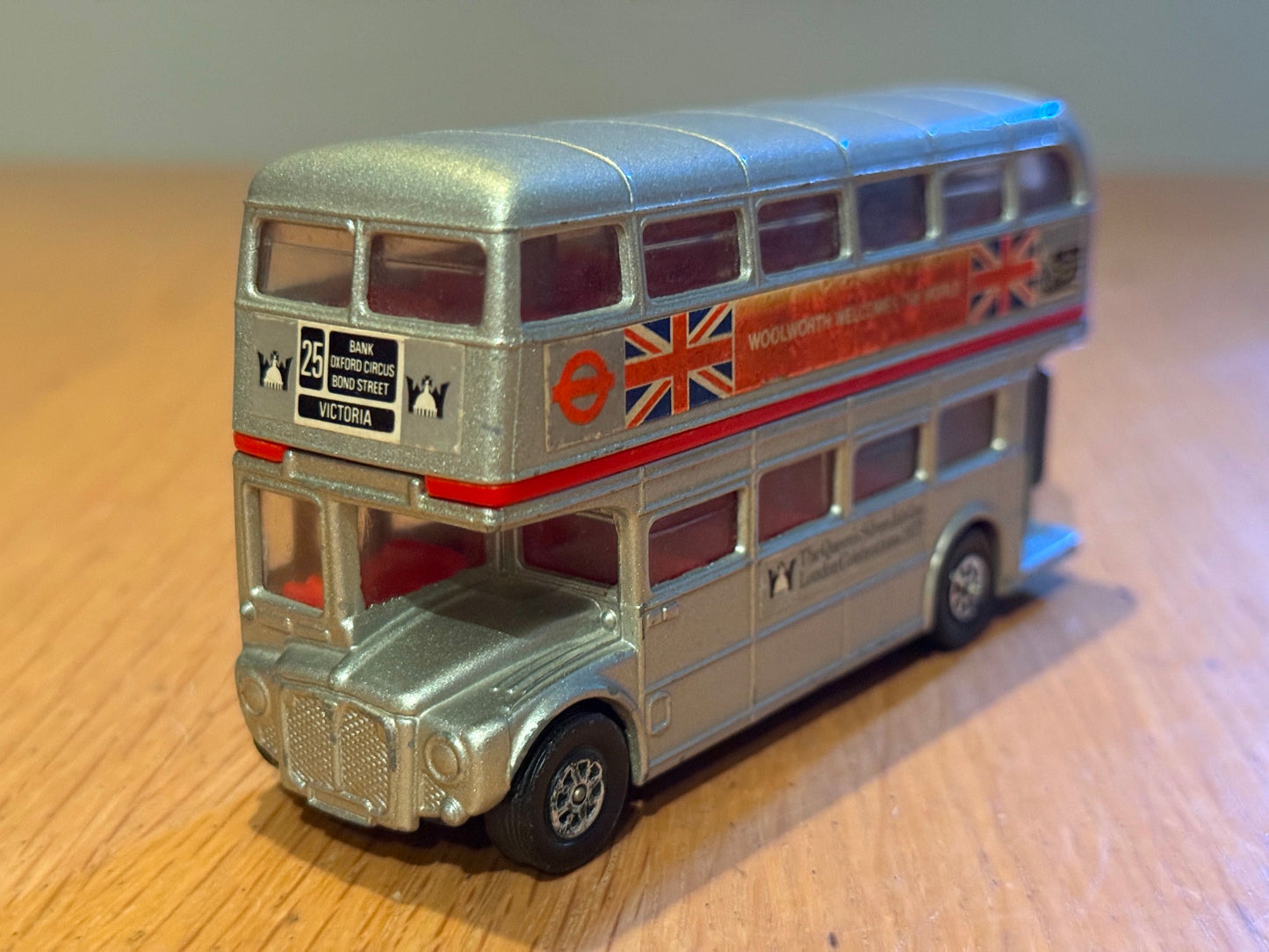 Corgi Diecast 471 - 1/64 Routemaster Bus London Transport - Silver Jubilee