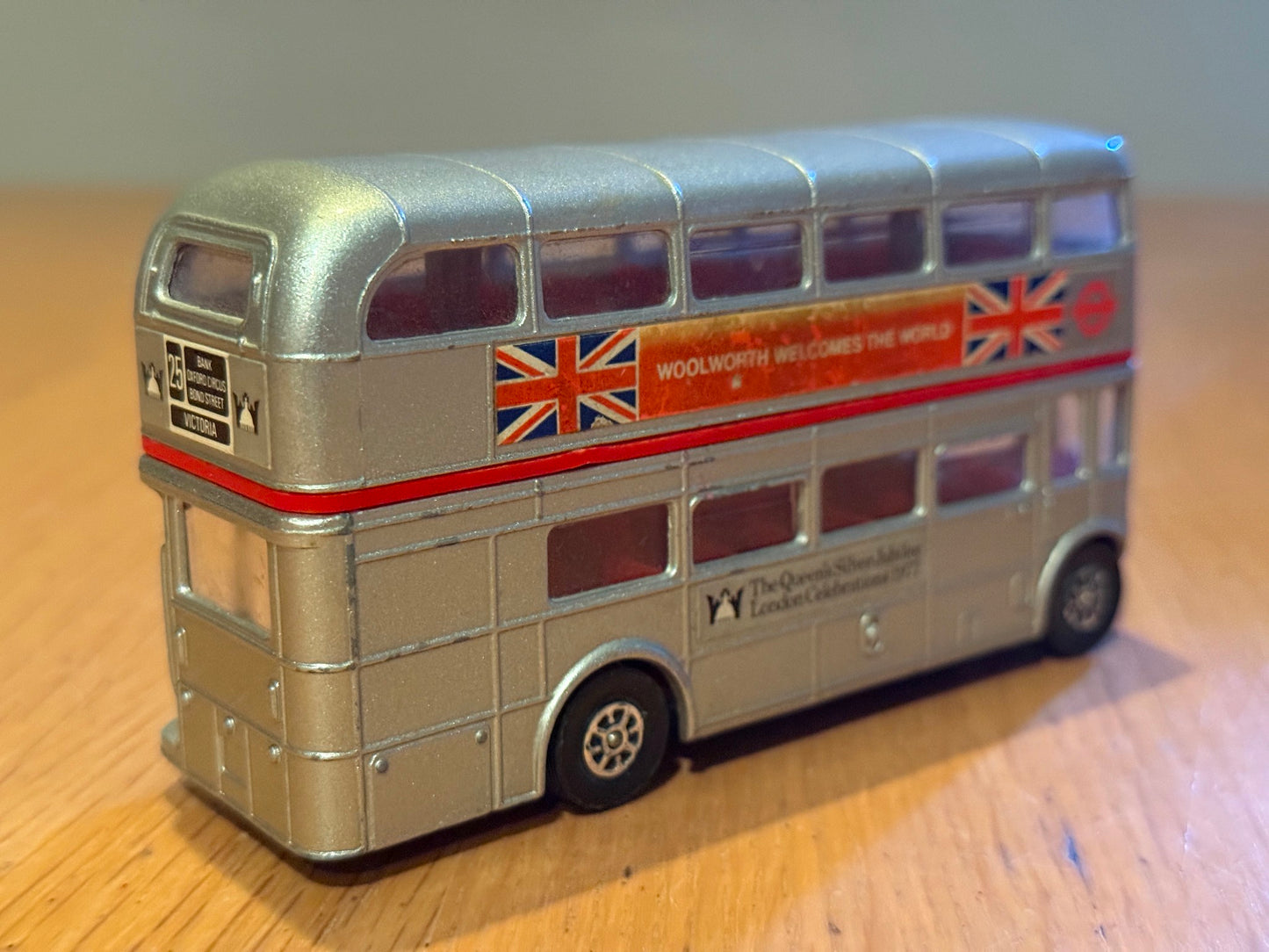 Corgi Diecast 471 - 1/64 Routemaster Bus London Transport - Silver Jubilee