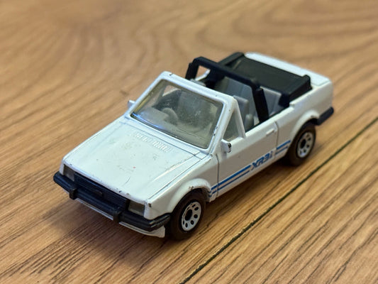 Matchbox Diecast Car - Ford Escort Cabriolet 1985