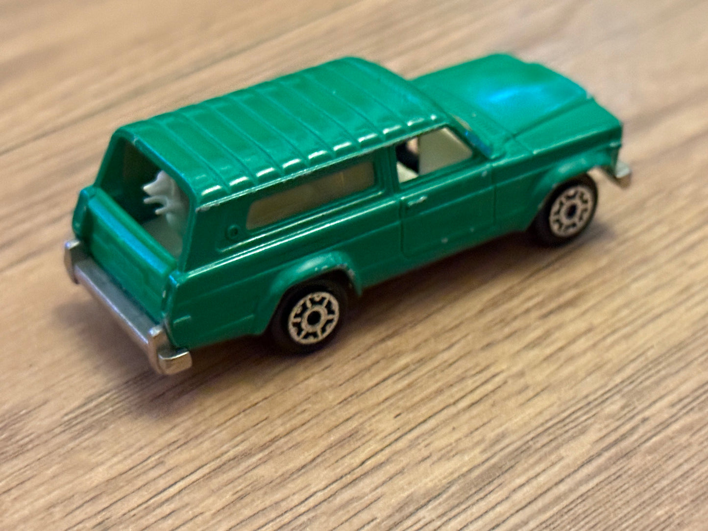 Matchbox Diecast Car - Superfast No. 73 Mercury Commuter
