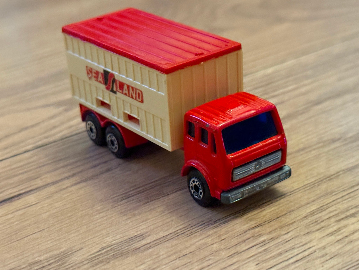 Matchbox Diecast Car - Mercedes Container Truck