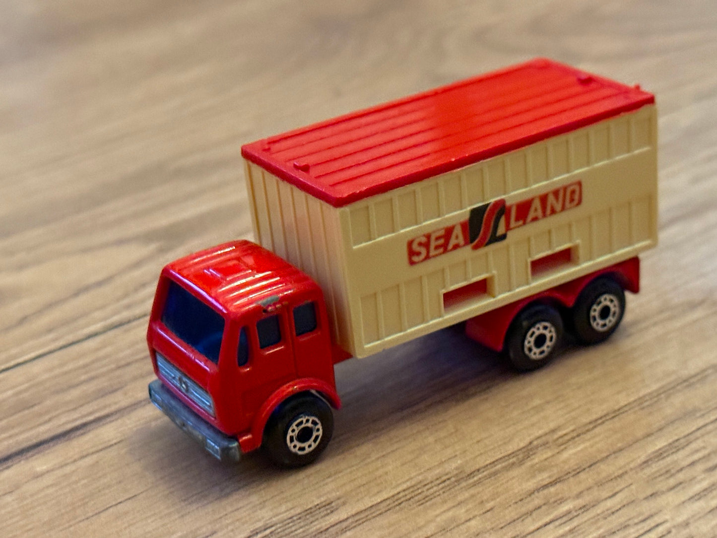 Matchbox Diecast Car - Mercedes Container Truck