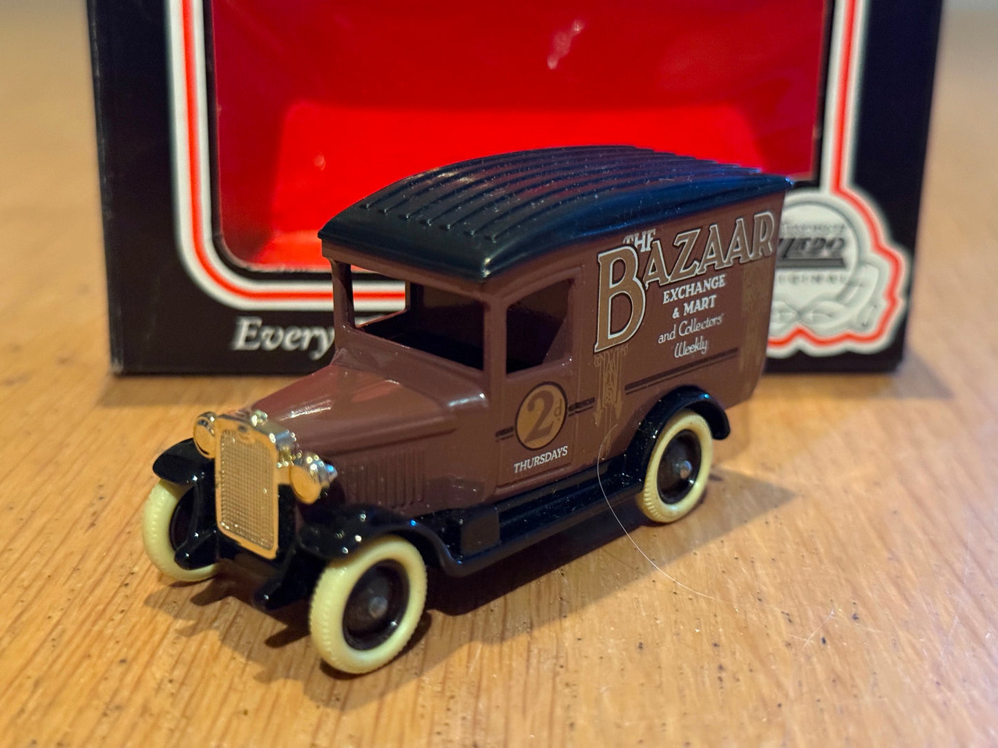 Lledo Days Gone LP21008 - Chevrolet Van, Exchange & Mart, The Bazaar