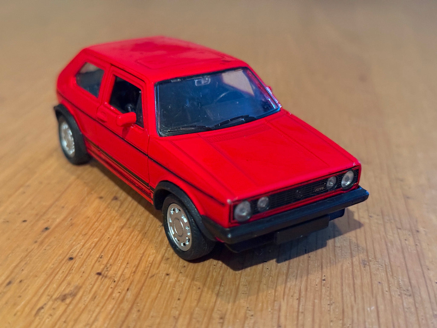 Welly Nex Diecast 1:38 Pull Back Volkswagen Golf GTi - Preowned