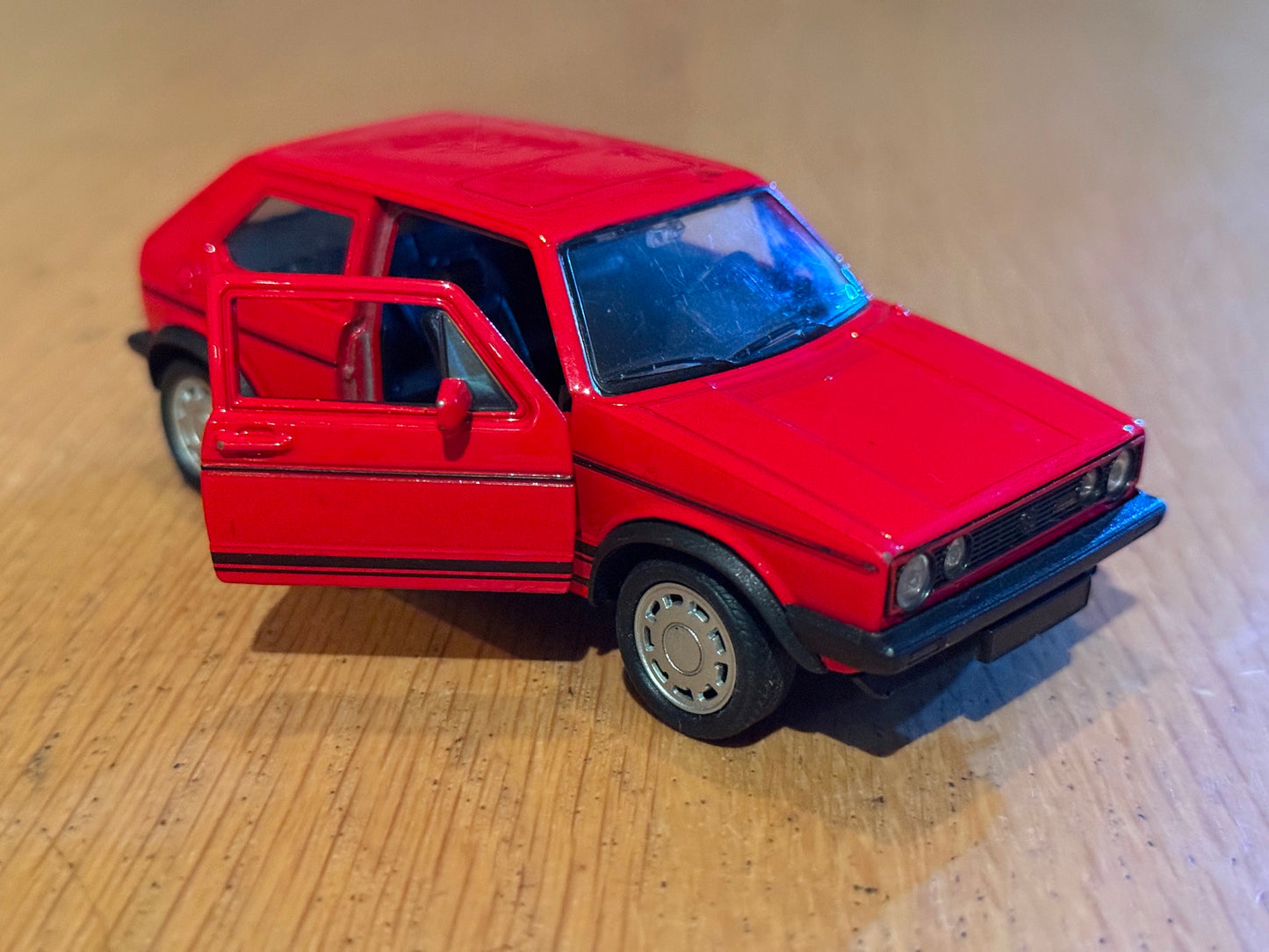 Welly Nex Diecast 1:38 Pull Back Volkswagen Golf GTi - Preowned