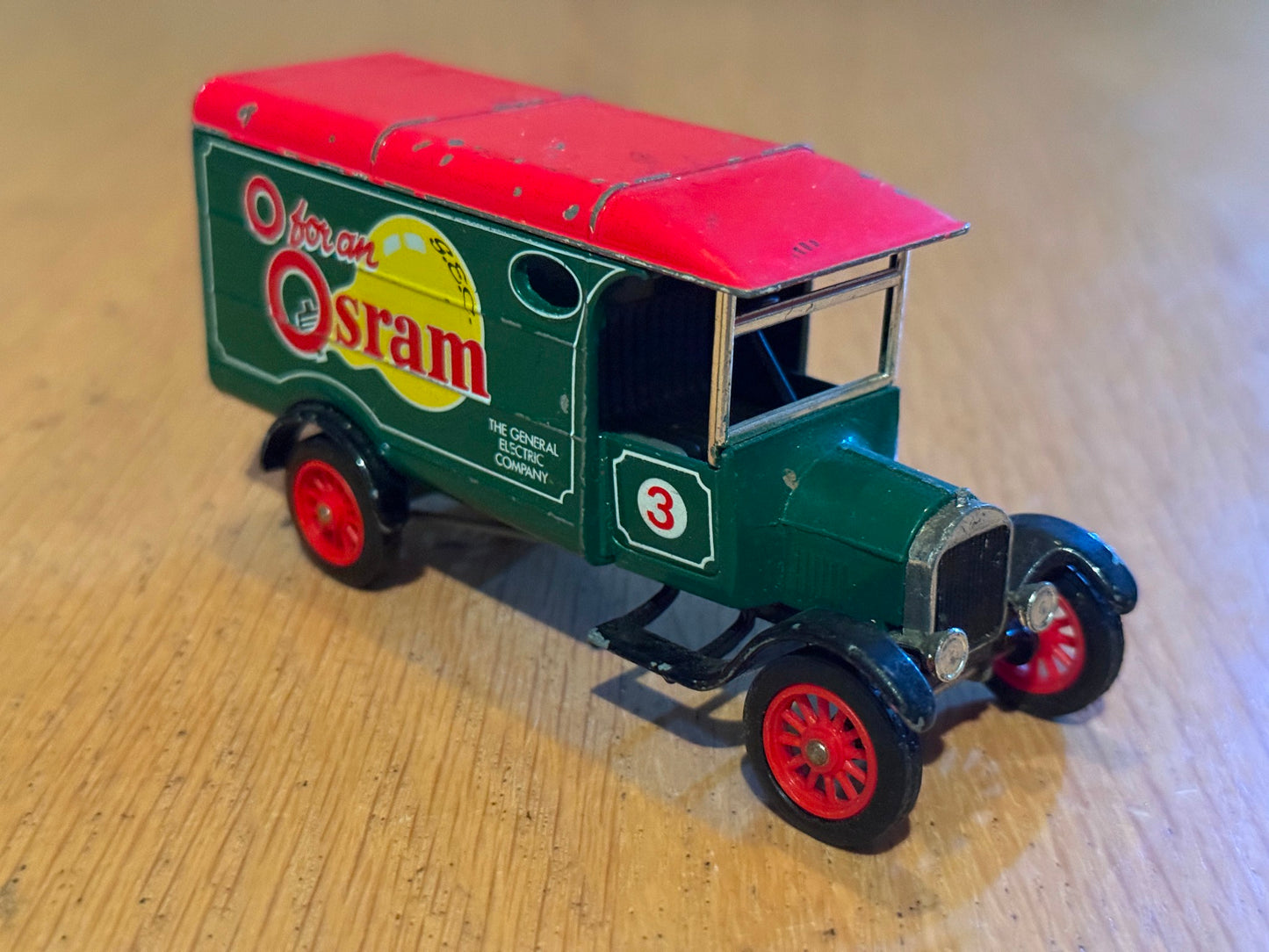 Original Matchbox Models of Yesteryear  - Y-21 1926 Ford Model T - Osram